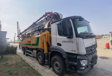 XCMG Factory 8*4 62m Second Hand Concrete Pump Truck HB62V with Mercedes-benz chassis Price